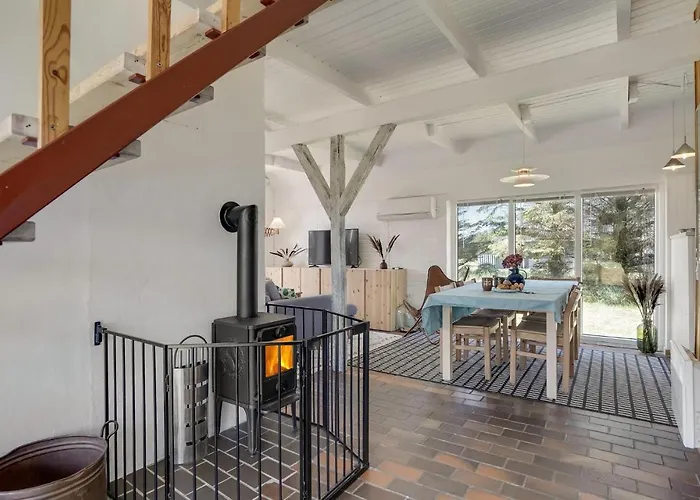 Awesome In With Kitchen Сasa de vacaciones